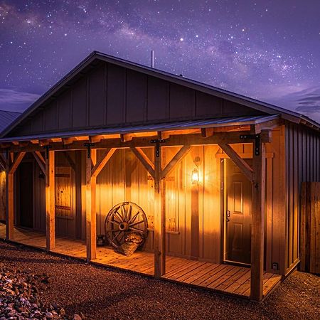 -Pet Friendly- Miners Cabin #5 -Two Double Beds - Private Balcony Tombstone Dış mekan fotoğraf
