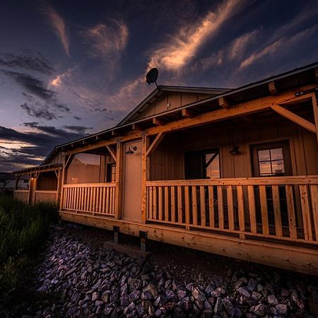 -Pet Friendly- Miners Cabin #5 -Two Double Beds - Private Balcony Tombstone Dış mekan fotoğraf