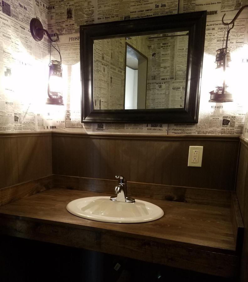 -Pet Friendly- Miners Cabin #5 -Two Double Beds - Private Balcony Tombstone Dış mekan fotoğraf