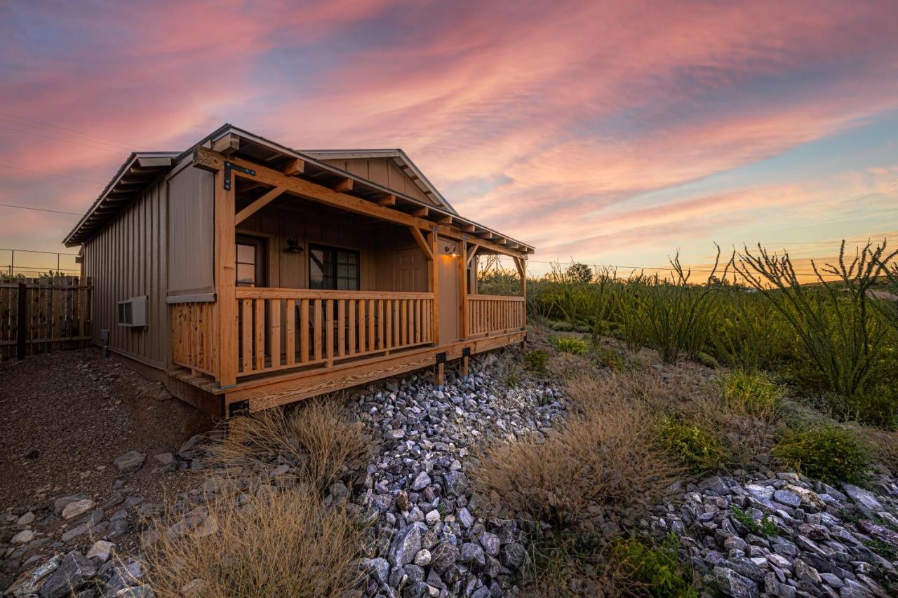 -Pet Friendly- Miners Cabin #5 -Two Double Beds - Private Balcony Tombstone Dış mekan fotoğraf